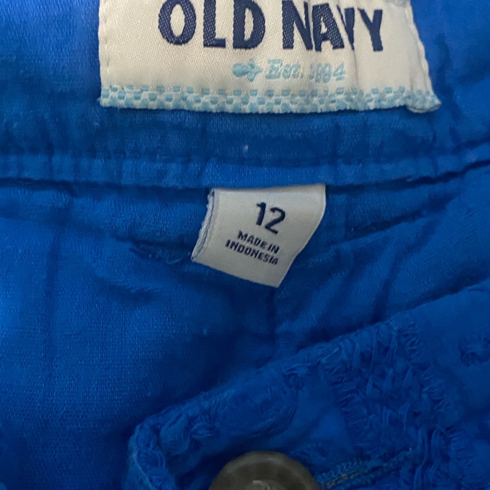 Bundle of 3 old navy shorts-size 12 - Picture 4 of 7